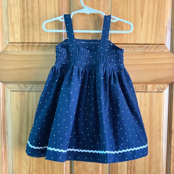 Girl’s size 2 handmade navy blue and white polka dotted jumper with ric-rac trim - Picture 2 of 4